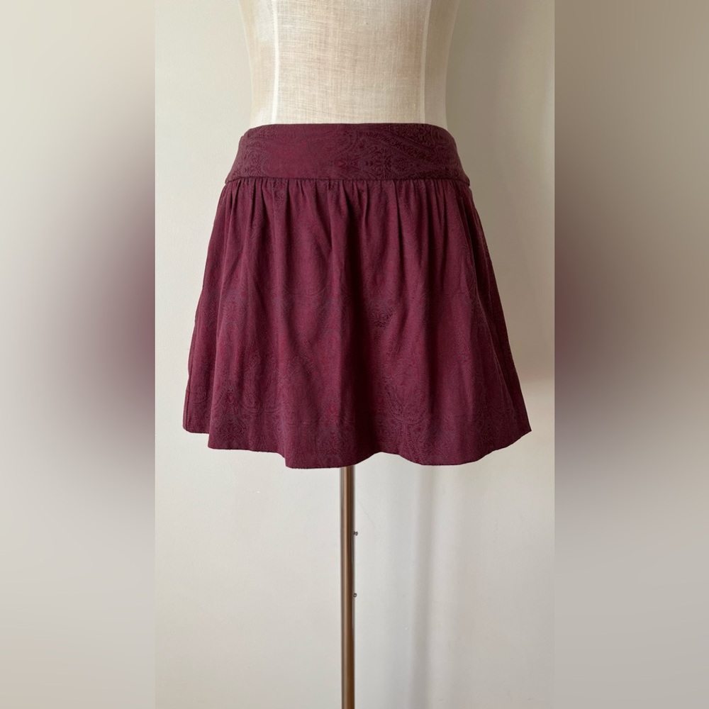 Stooshy Merlot Jacquard Mini Skirt Elastic Waistband & Belt Loops Size M